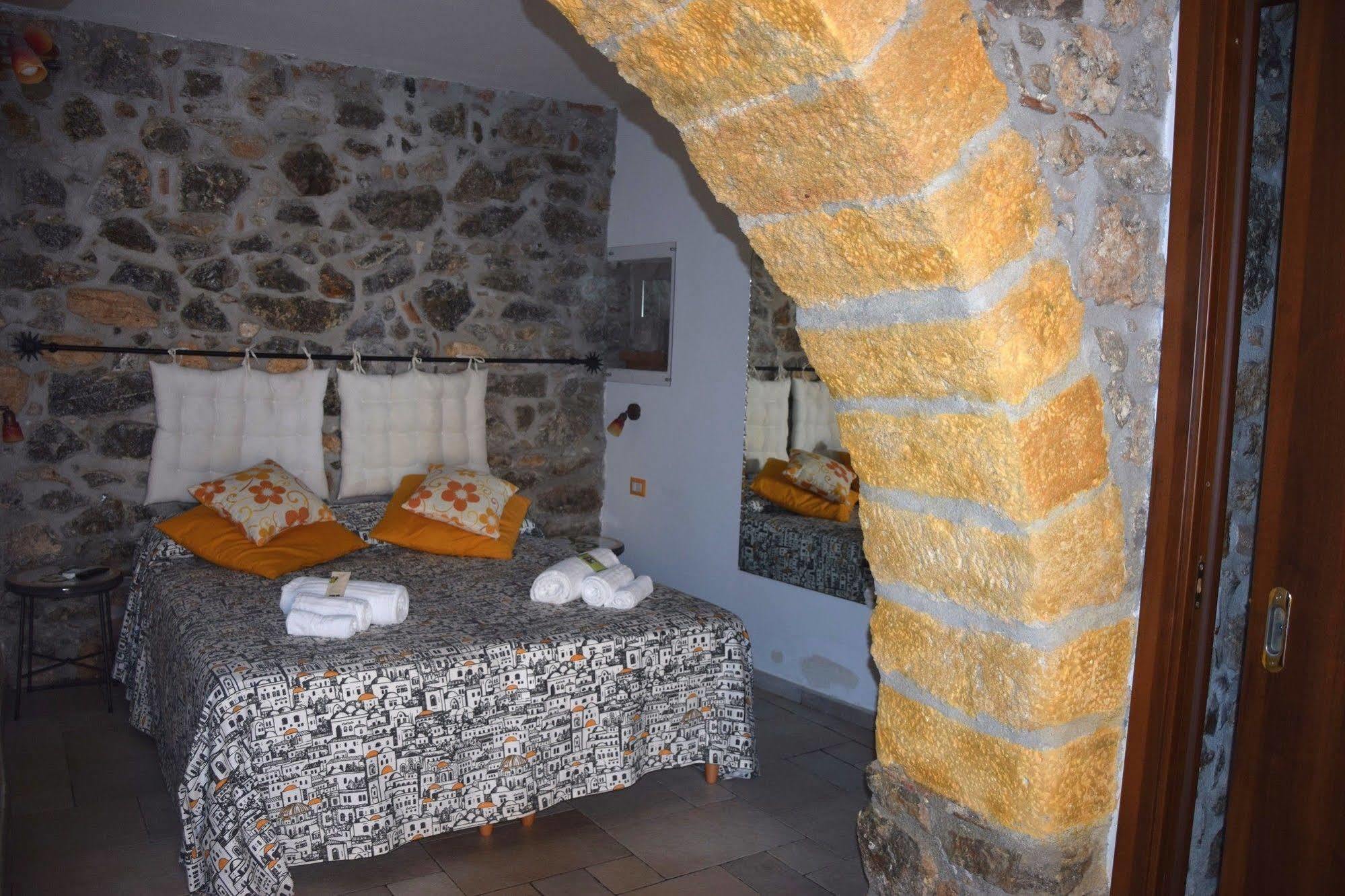 체팔루 La Casa Del Geko B&B 외부 사진