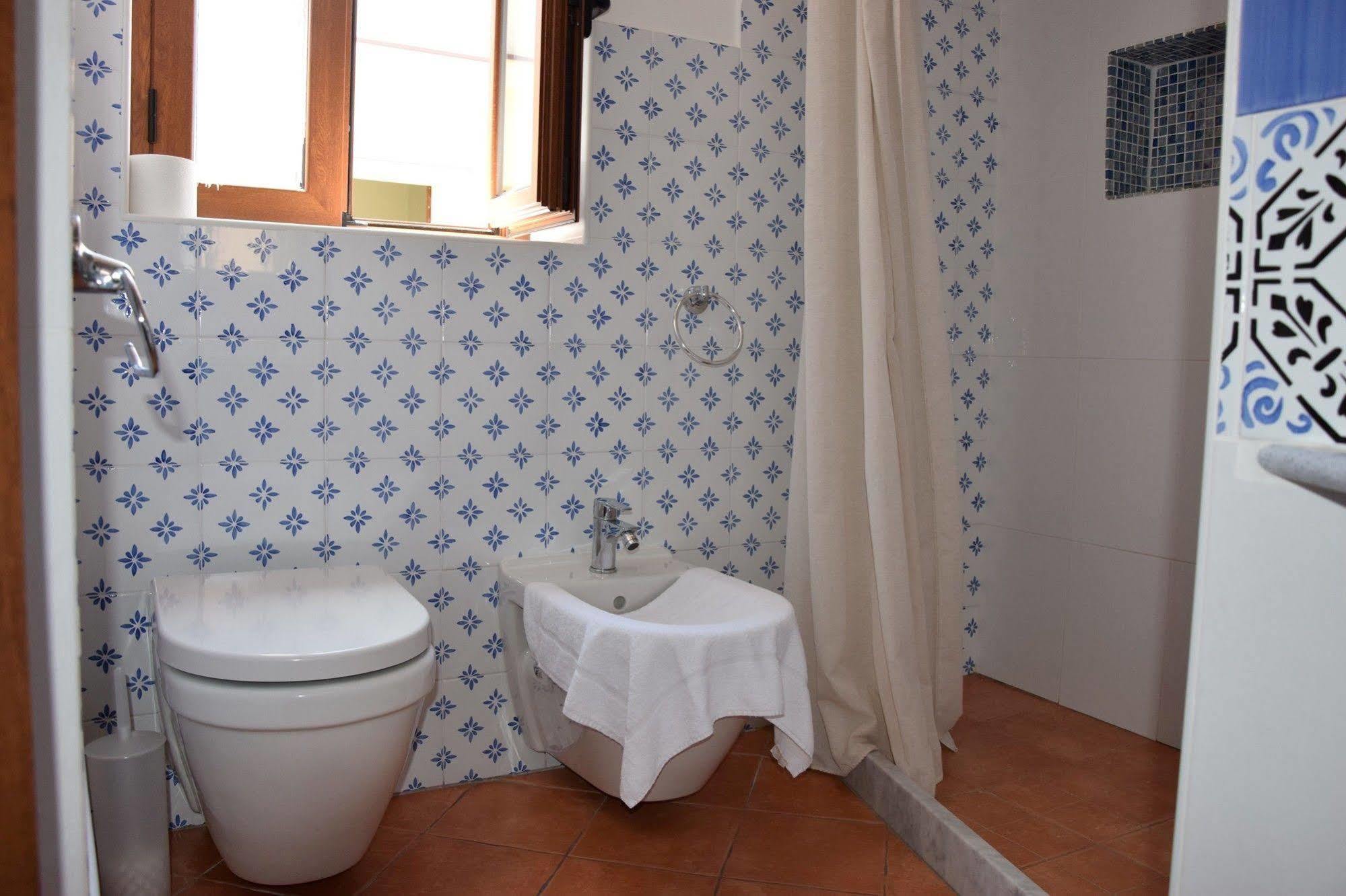 체팔루 La Casa Del Geko B&B 외부 사진