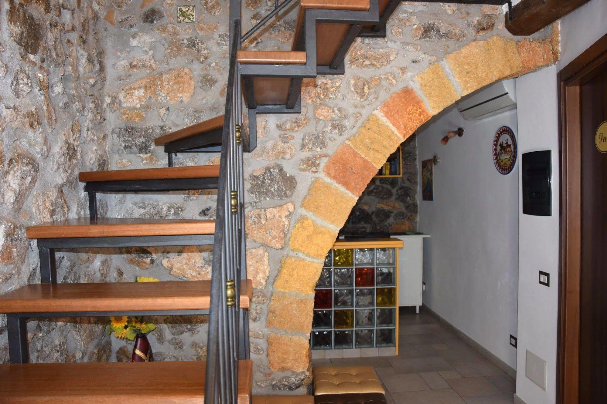 체팔루 La Casa Del Geko B&B 외부 사진